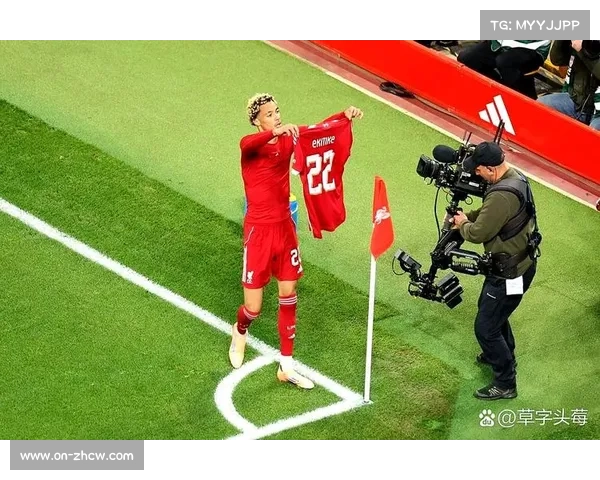 埃基蒂克空门顶偏，利物浦主场屡失良机